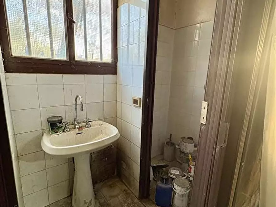 Immagine 5 di Laboratorio in affitto  in SP Setteponti a Loro Ciuffenna