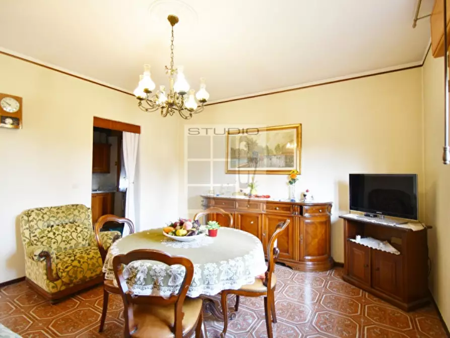 Immagine 1 di Casa bifamiliare in vendita  in Via Malfattini a Loreggia