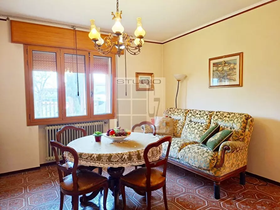 Immagine 2 di Casa bifamiliare in vendita  in Via Malfattini a Loreggia