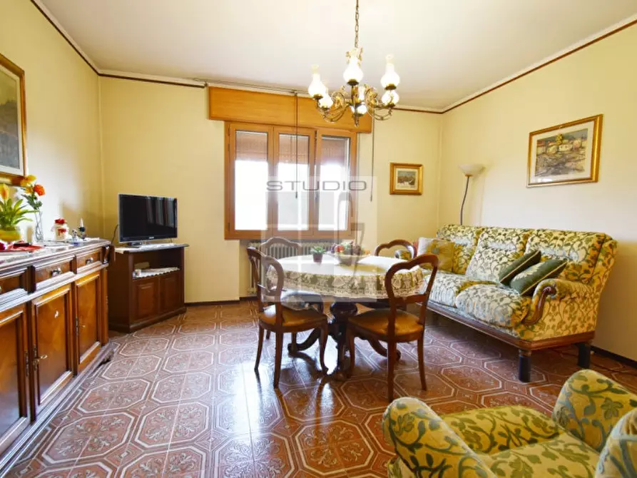 Immagine 3 di Casa bifamiliare in vendita  in Via Malfattini a Loreggia