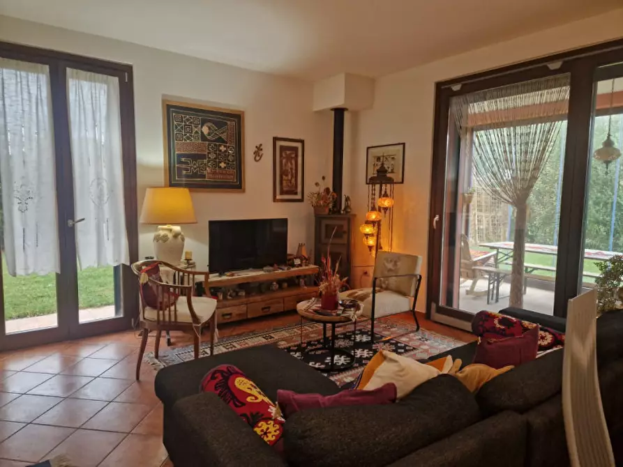 Immagine 8 di Casa bifamiliare in vendita  in Strada dei Loggi a Perugia