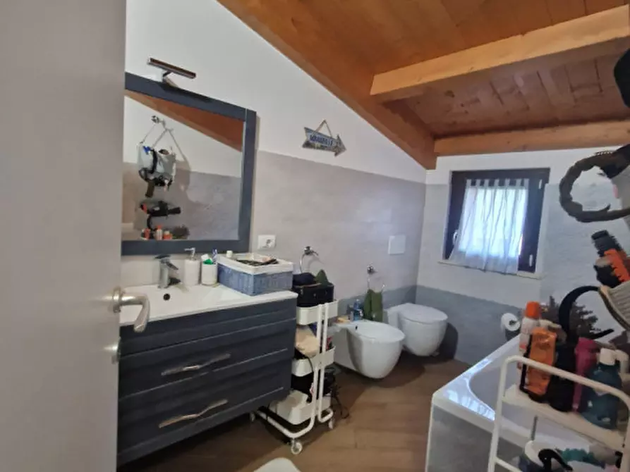 Immagine 12 di Casa bifamiliare in vendita  in Strada dei Loggi a Perugia