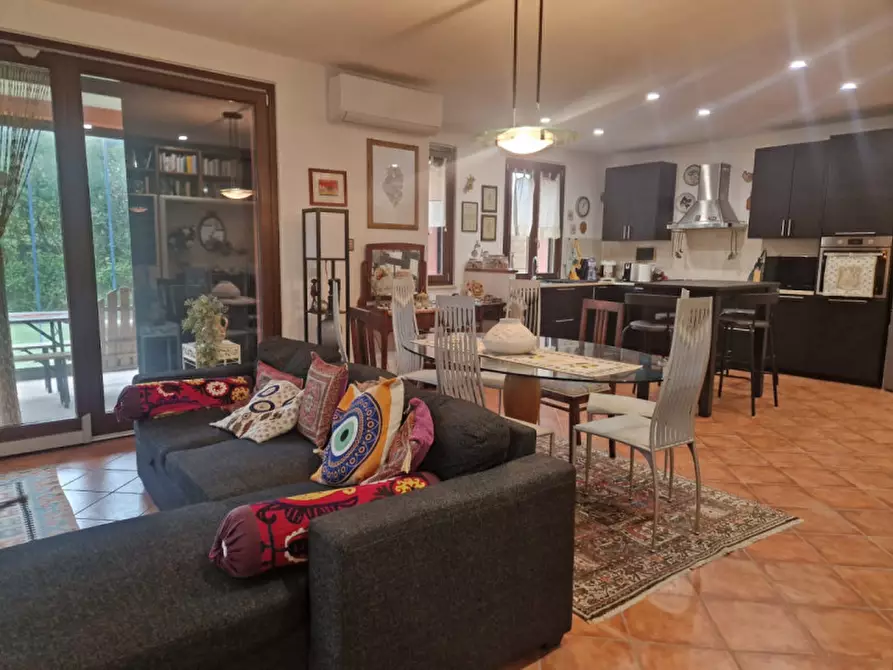 Immagine 26 di Casa bifamiliare in vendita  in Strada dei Loggi a Perugia