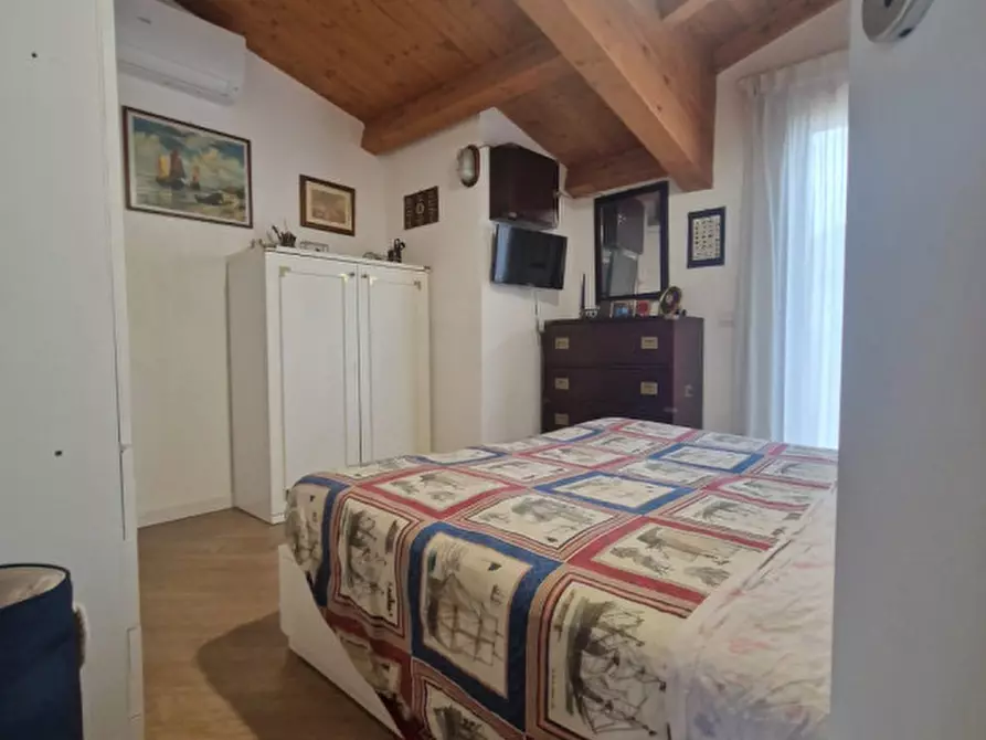 Immagine 28 di Casa bifamiliare in vendita  in Strada dei Loggi a Perugia