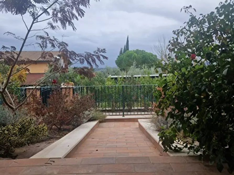 Immagine 31 di Casa bifamiliare in vendita  in Strada dei Loggi a Perugia