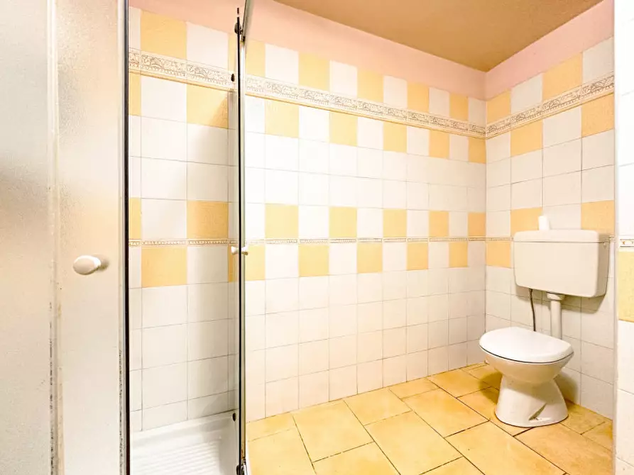 Immagine 14 di Villa in vendita  in via A, Marchionini n 4 a Cossogno