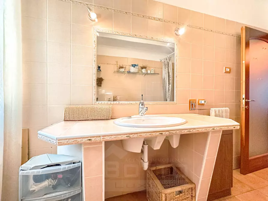 Immagine 17 di Villa in vendita  in via A, Marchionini n 4 a Cossogno