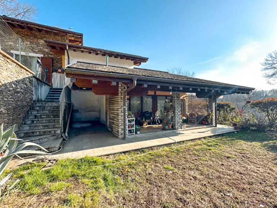 Immagine 20 di Villa in vendita  in via A, Marchionini n 4 a Cossogno