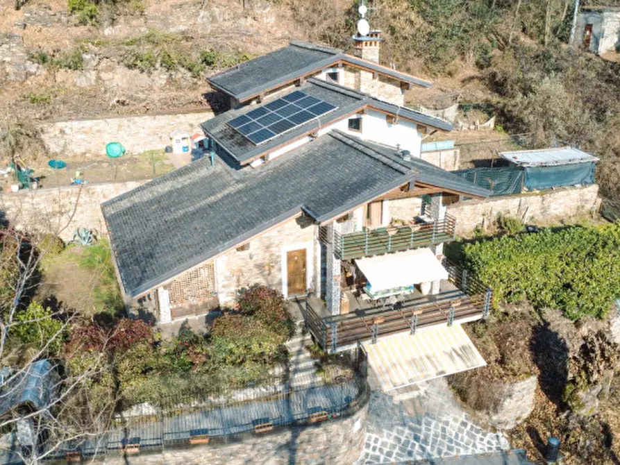 Immagine 33 di Villa in vendita  in via A, Marchionini n 4 a Cossogno