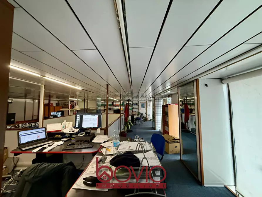 Immagine 13 di Negozio in vendita  in STRADA DI SAN MAURO N°72 a Torino