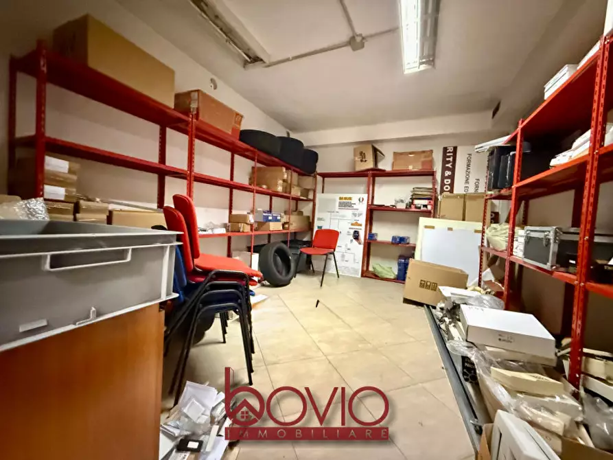 Immagine 20 di Negozio in vendita  in STRADA DI SAN MAURO N°72 a Torino