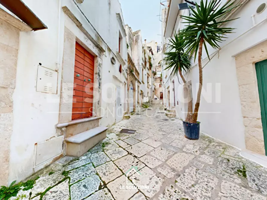 Immagine 6 di Cantina in vendita  in Via Gradini Angelini 5 a Putignano