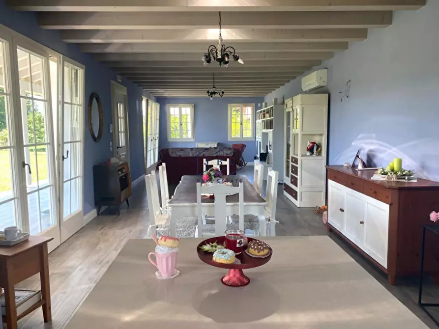Immagine 3 di Villa in vendita  a San Biagio Di Callalta
