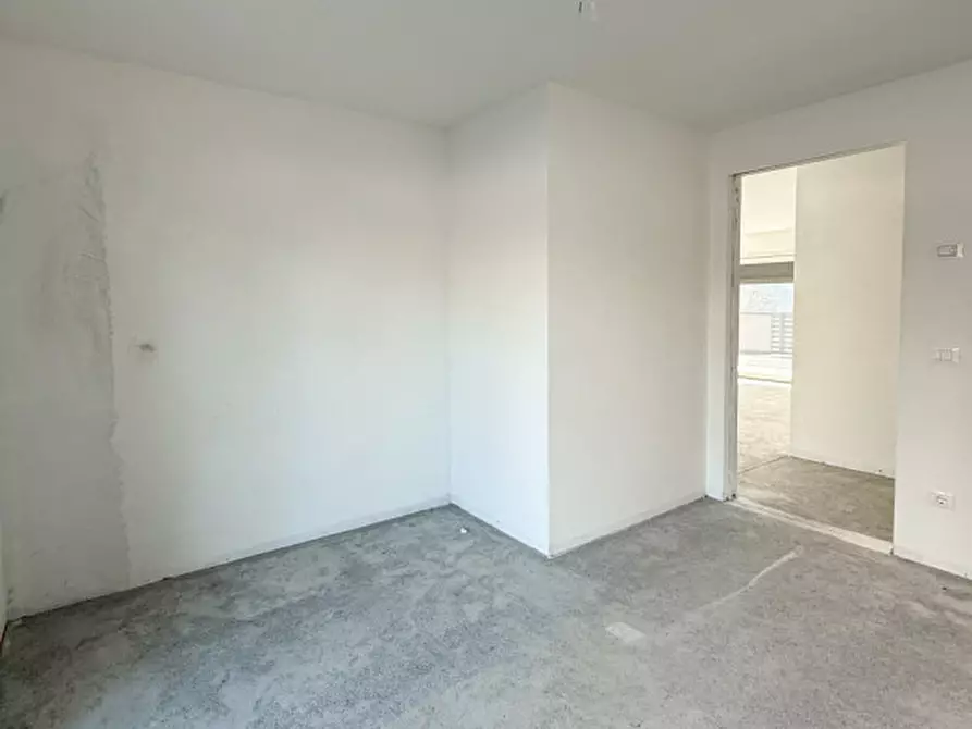 Immagine 12 di Appartamento in vendita  in Dolomiten-Staatsstraße - Strada Statale delle Dolomiti a Montagna .Montan.