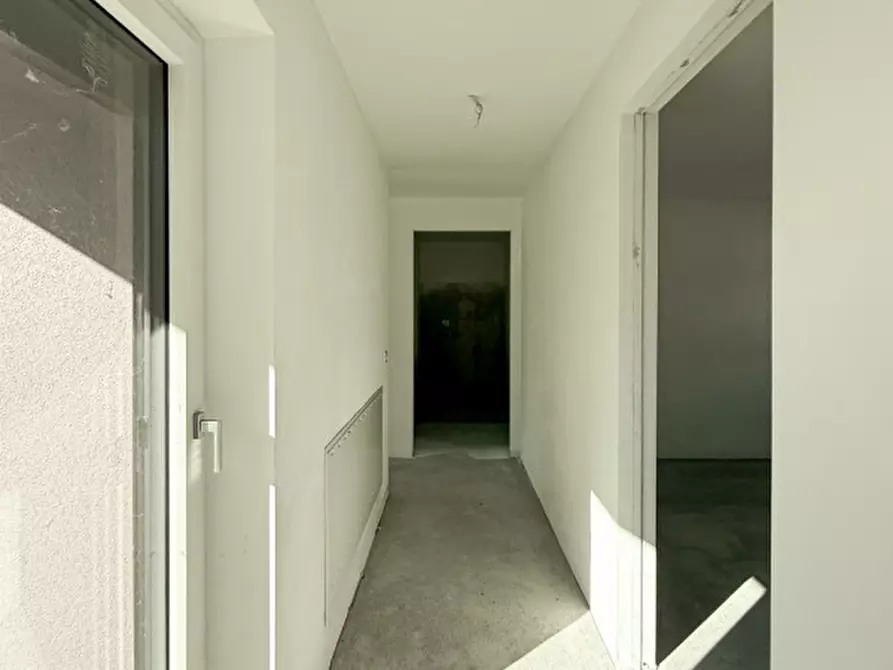 Immagine 19 di Appartamento in vendita  in Dolomiten-Staatsstraße - Strada Statale delle Dolomiti a Montagna .Montan.