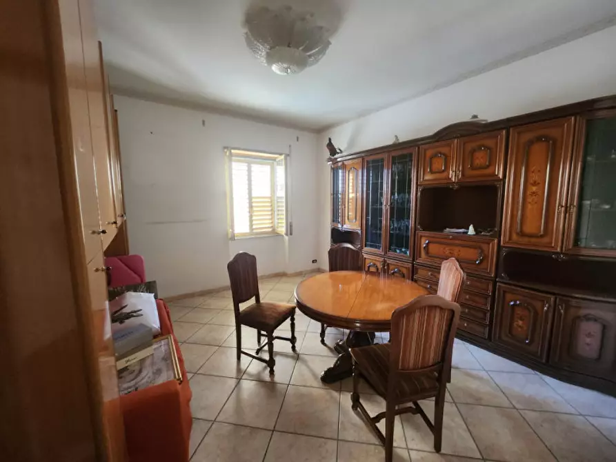 Immagine 10 di Appartamento in vendita  in Via Raffaele Mauri a Salerno