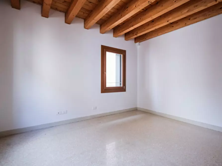 Immagine 11 di Appartamento in vendita  in Contra' San Francesco Vecchio 12 a Vicenza