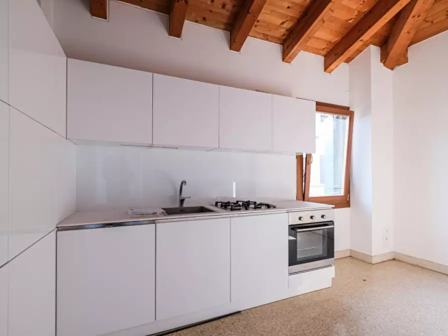 Immagine 9 di Appartamento in vendita  in Contra' San Francesco Vecchio 12 a Vicenza