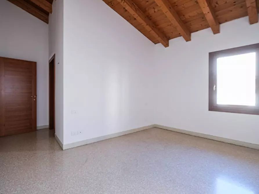 Immagine 13 di Appartamento in vendita  in Contra' San Francesco Vecchio 12 a Vicenza