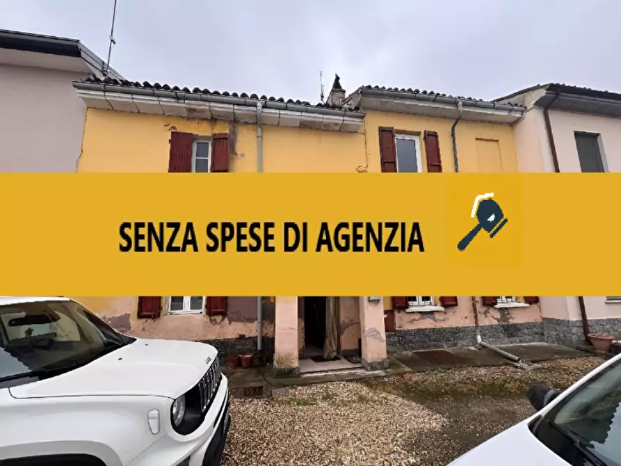 Immagine 2 di Villetta a schiera in vendita  in Via Oberdan 11/13 a Pancarana