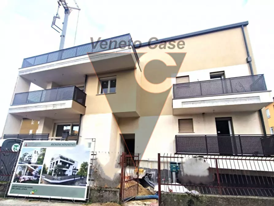 Immagine 1 di Appartamento in vendita  in via giulio zanon 30 a Padova