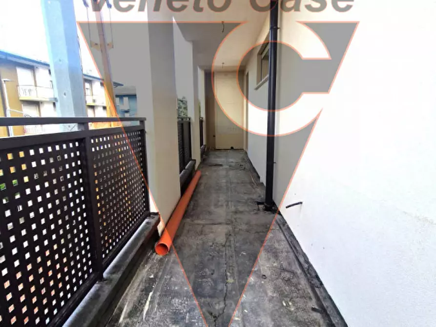 Immagine 13 di Appartamento in vendita  in via giulio zanon 30 a Padova