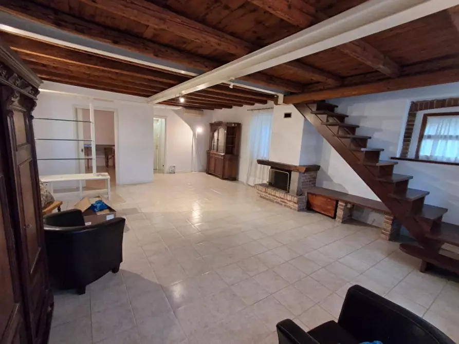 Immagine 3 di Rustico / casale in vendita  in Via Baldasseria Media, 195 a Udine