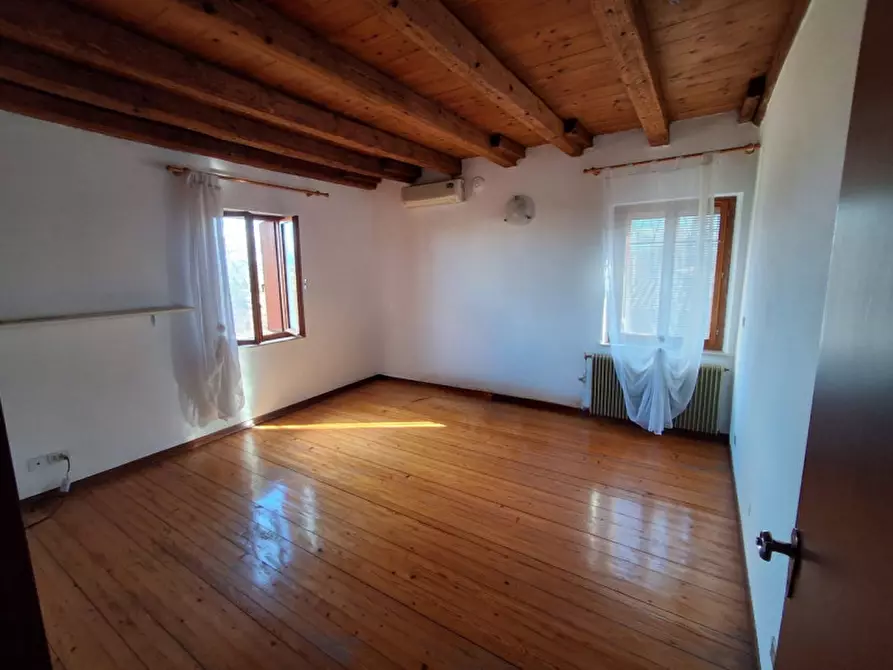 Immagine 13 di Rustico / casale in vendita  in Via Baldasseria Media, 195 a Udine