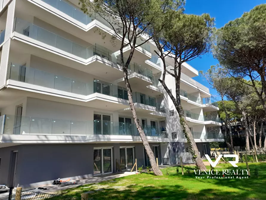 Immagine 2 di Appartamento in vendita  in Viale Oriente a Jesolo
