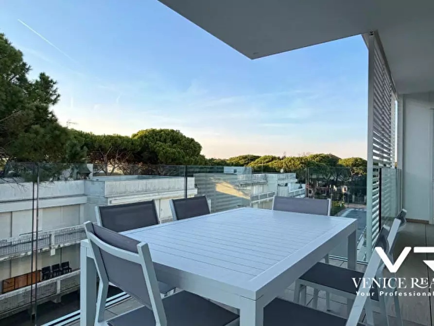 Immagine 7 di Appartamento in vendita  in Viale Oriente a Jesolo
