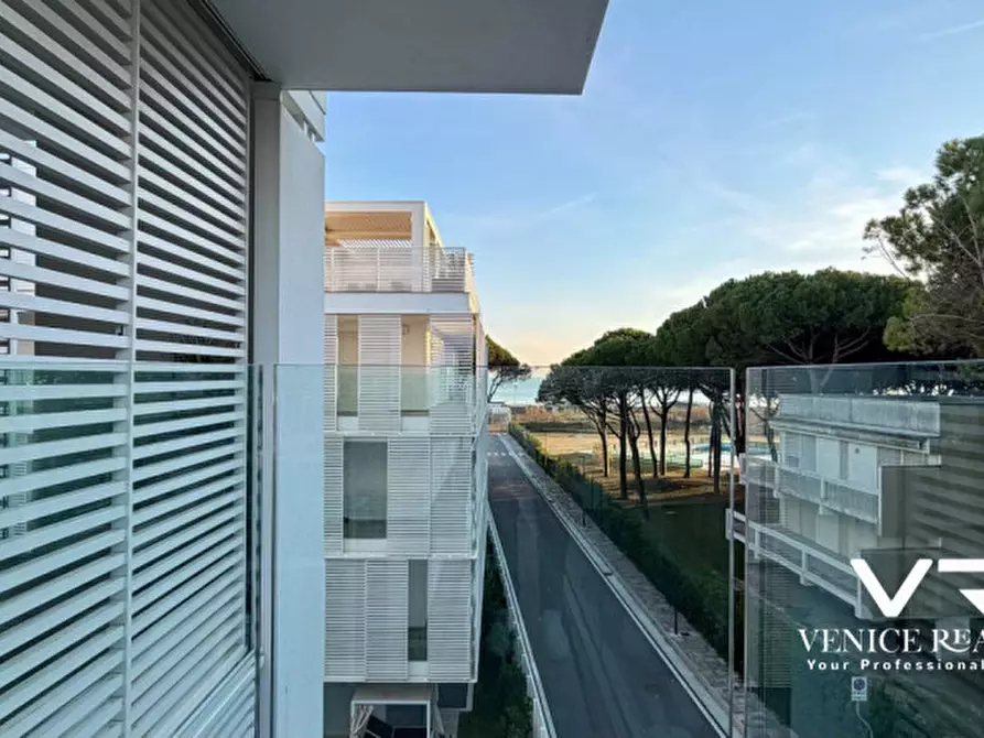Immagine 8 di Appartamento in vendita  in Viale Oriente a Jesolo
