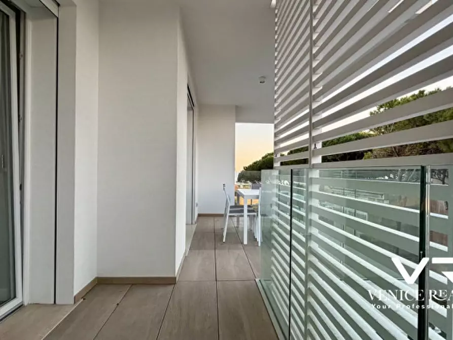 Immagine 9 di Appartamento in vendita  in Viale Oriente a Jesolo