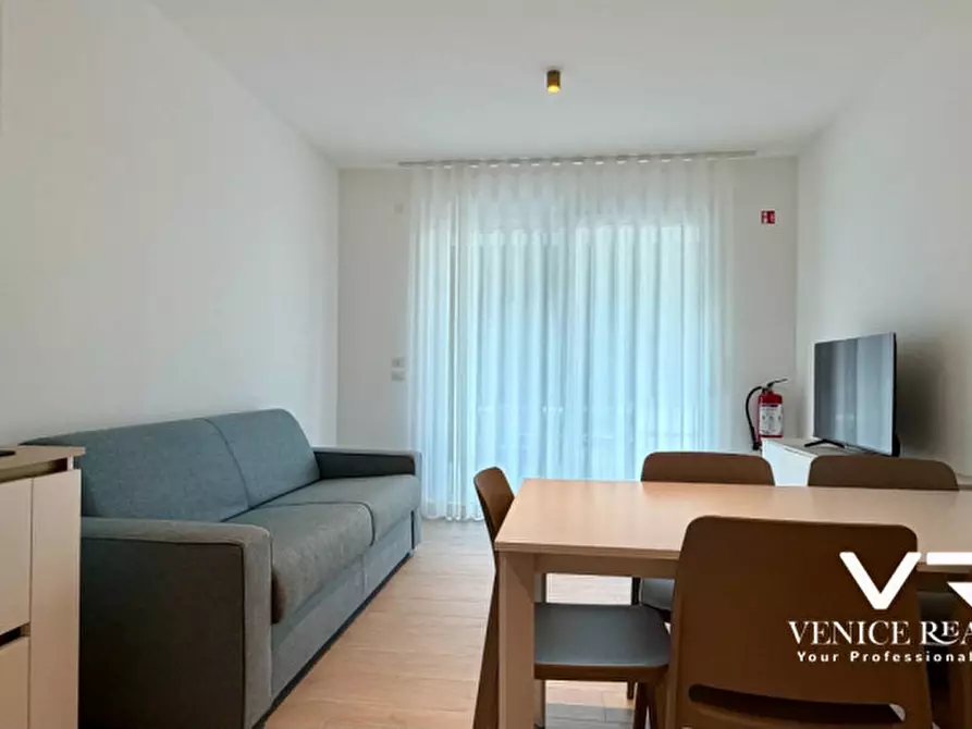 Immagine 12 di Appartamento in vendita  in Viale Oriente a Jesolo