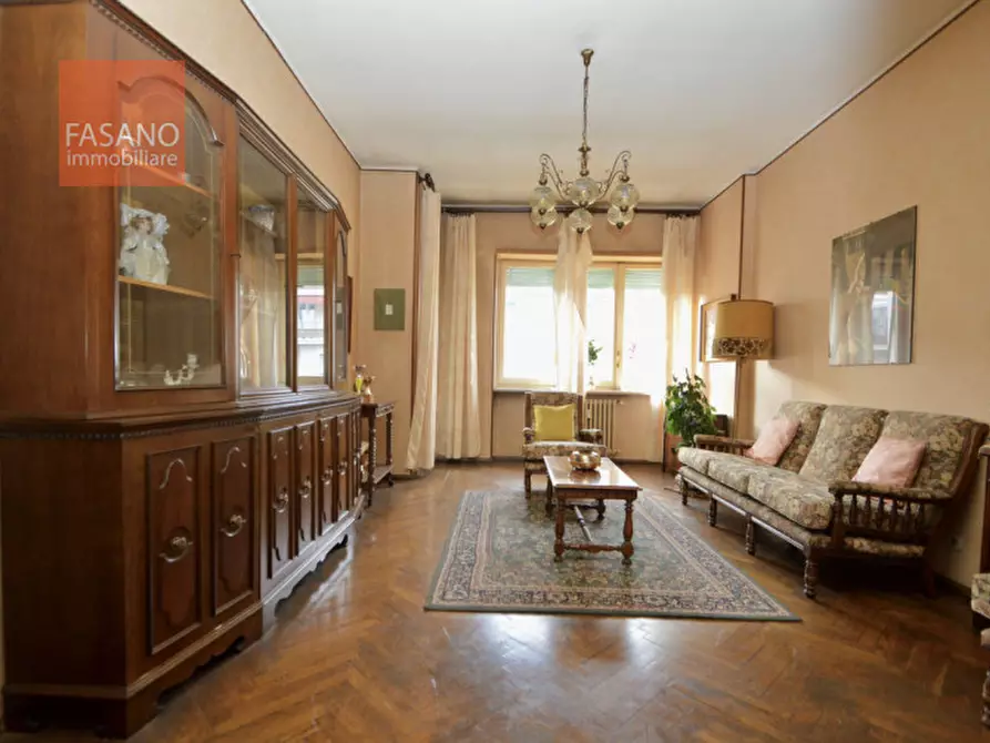 Immagine 5 di Appartamento in vendita  in Via Filadelfia 114 a Torino