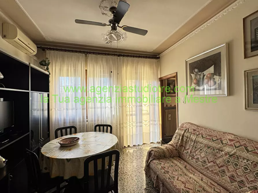 Immagine 1 di Appartamento in vendita  in Via Giovanni Battista Cima 15 a Venezia