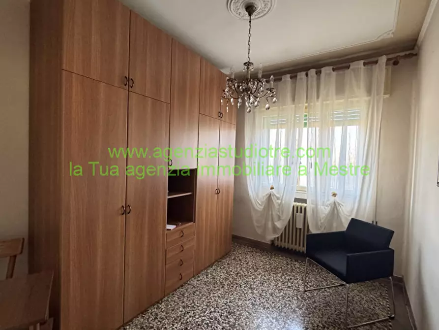 Immagine 10 di Appartamento in vendita  in Via Giovanni Battista Cima 15 a Venezia