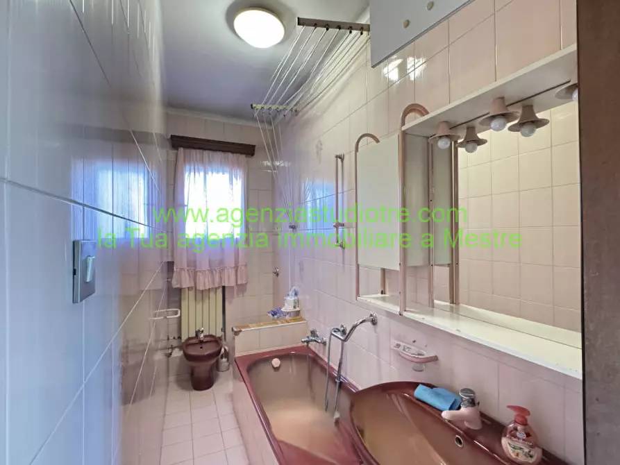 Immagine 14 di Appartamento in vendita  in Via Giovanni Battista Cima 15 a Venezia