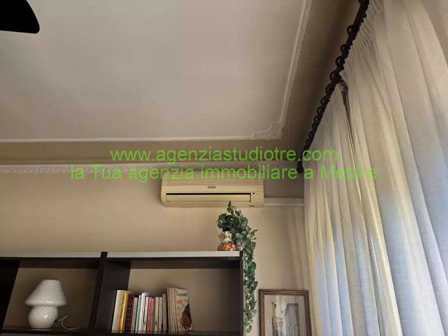 Immagine 21 di Appartamento in vendita  in Via Giovanni Battista Cima 15 a Venezia