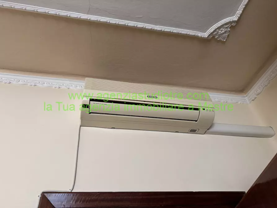 Immagine 22 di Appartamento in vendita  in Via Giovanni Battista Cima 15 a Venezia