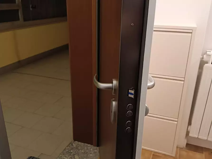 Immagine 9 di Appartamento in affitto  in Via G. Salvemini a Besana In Brianza