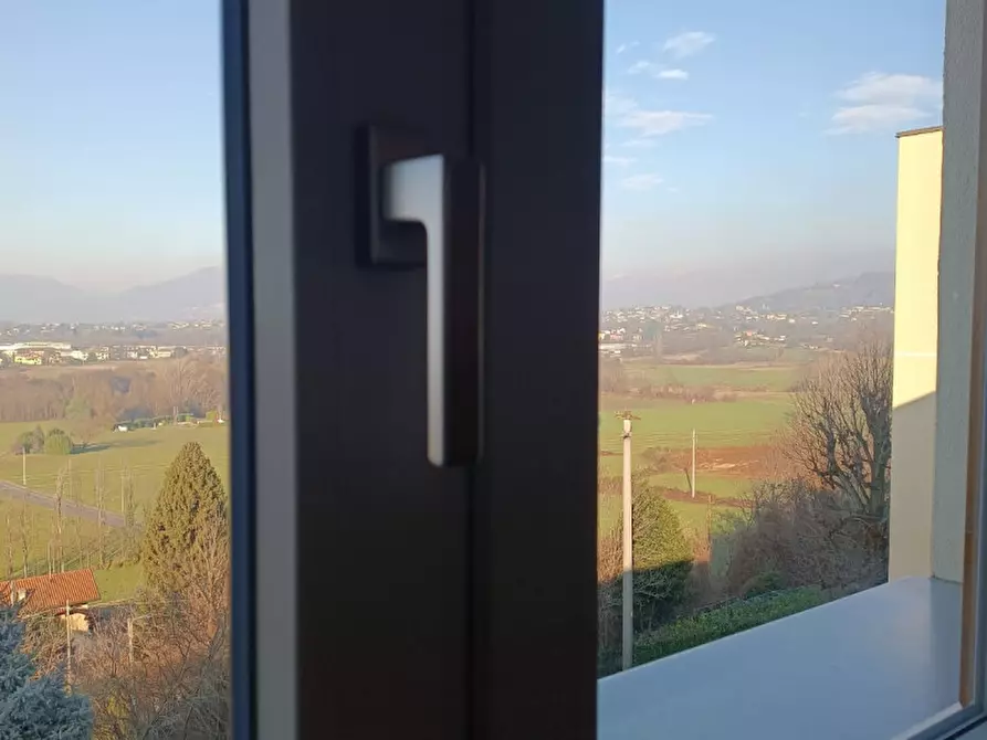 Immagine 11 di Appartamento in affitto  in Via G. Salvemini a Besana In Brianza