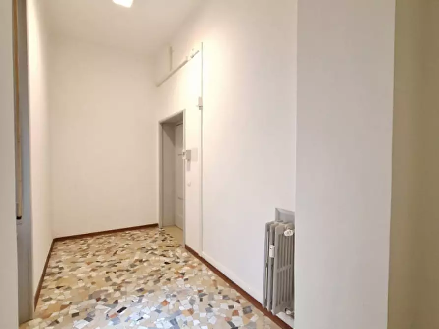 Immagine 3 di Ufficio in vendita  in Corso del Popolo a Rovigo