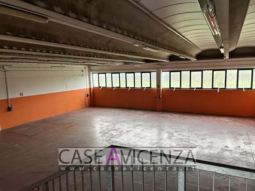 Immagine 1 di Capannone industriale in affitto  in via roma a Montegalda
