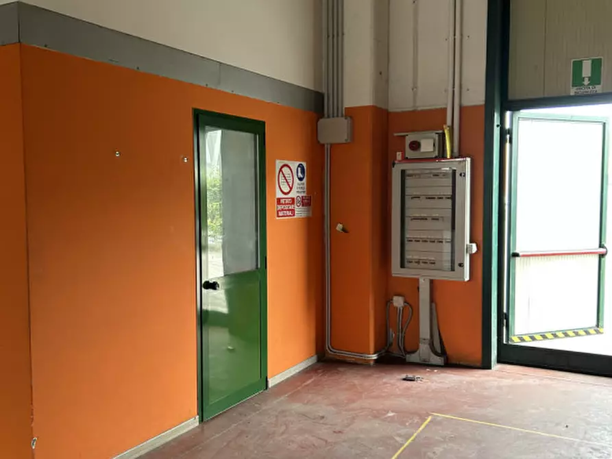Immagine 5 di Capannone industriale in affitto  in via roma a Montegalda