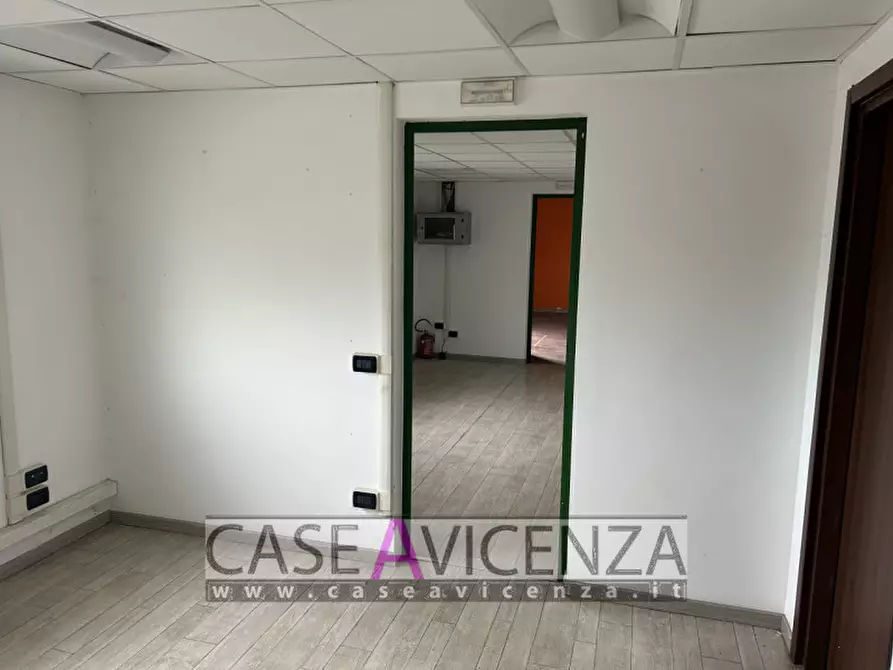 Immagine 21 di Capannone industriale in affitto  in via roma a Montegalda