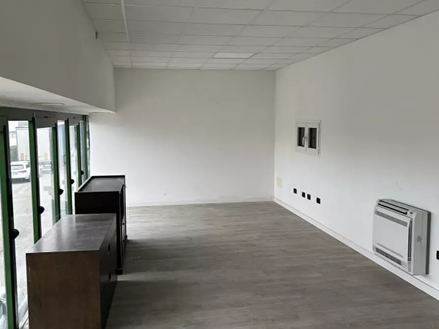 Immagine 26 di Capannone industriale in affitto  in via roma a Montegalda