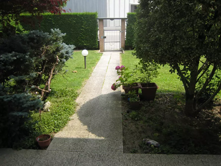 Immagine 2 di Casa bifamiliare in vendita  in Viale Sant'Agostino a Vicenza