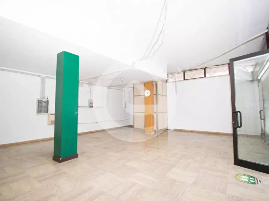 Immagine 5 di Negozio in vendita  a Cadoneghe