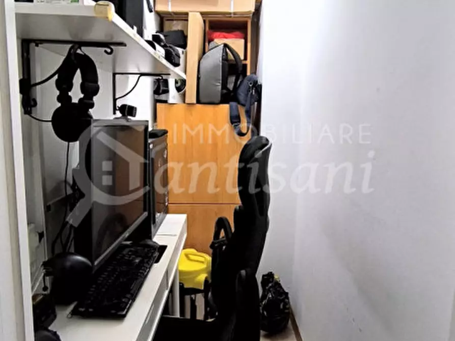 Immagine 9 di Appartamento in vendita  in via flavio Stilicone a Firenze