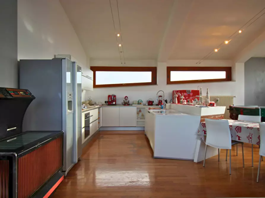 Immagine 5 di Attico in vendita  in Viale Verona, 120 a Vicenza